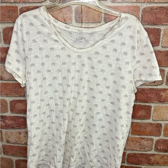 LOFT Tops - LOFT White Short Sleeve T-Shirt with Elephant print